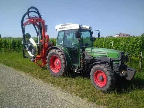 Olmi Laubbläser 450R — Weinbau