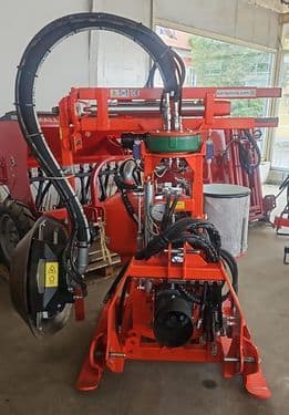 Olmi Laubbläser 430R — Weinbau